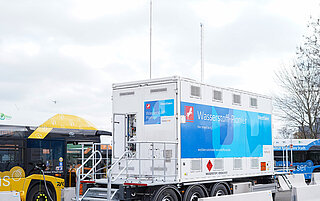 Mobile Wasserstofftankstelle, Betankung, Nutzfahrzeuge