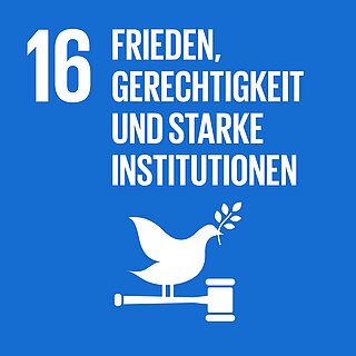 Icon des 16. Sustainable Development Goals "Frieden, Gerechtigkeit und starke Institutionen": weiße Friedenstaube auf Gerichtshammer auf blauem Hintergrund